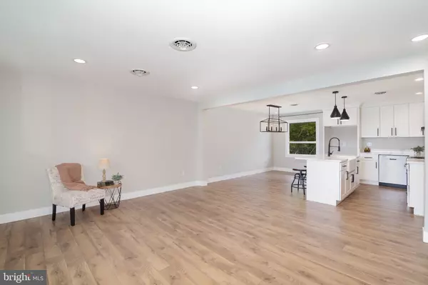 Mechanicsburg, PA 17055,5223 WINDSOR BLVD