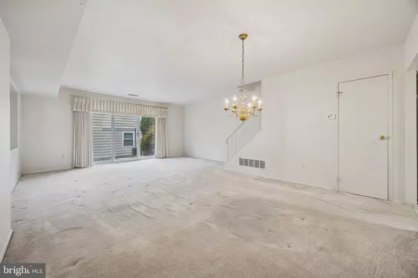 Ambler, PA 19002,127 HAMPSTEAD DR #127