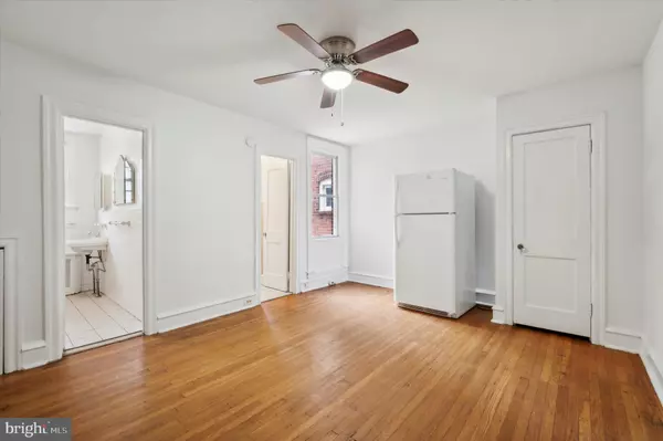 Philadelphia, PA 19124,5118 OAKLAND ST