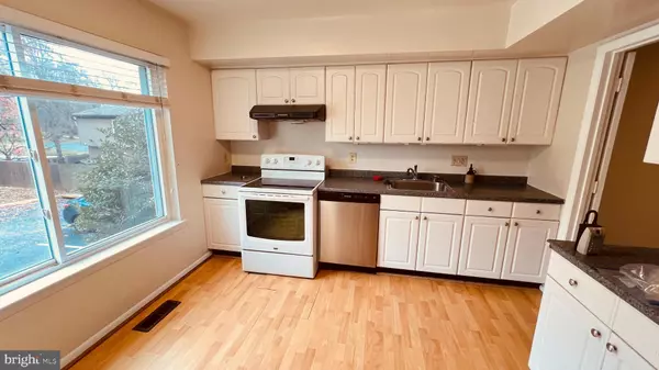 Potomac, MD 20854,7853 MUIRFIELD CT