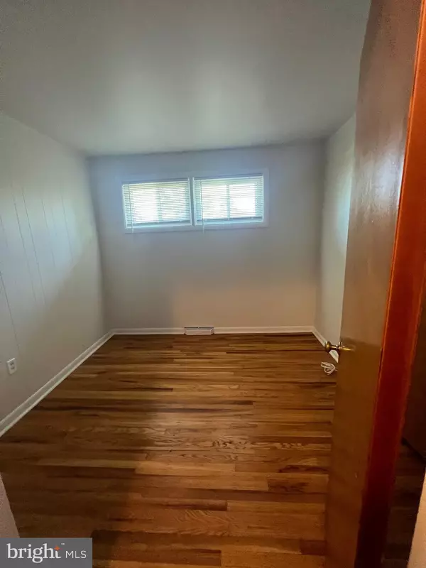 Willow Grove, PA 19090,10 FOREST AVE