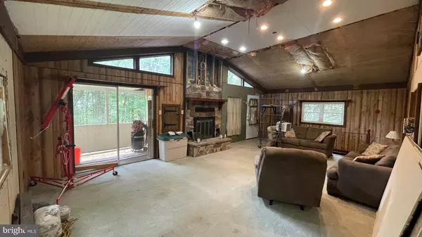 Augusta, WV 26704,4593 OLD MARTINSBURG RD