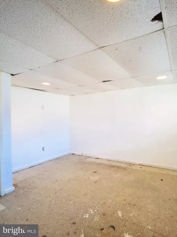 Philadelphia, PA 19149,6041 FRONTENAC ST