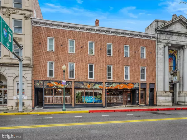 139 S QUEEN ST, Martinsburg, WV 25401