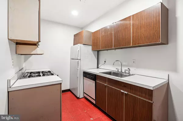 Philadelphia, PA 19107,1008-20 SPRUCE ST #21