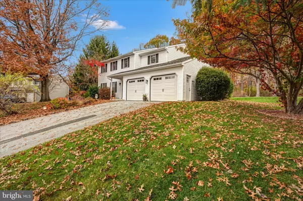 Elizabethtown, PA 17022,242 PERSIMMON LN