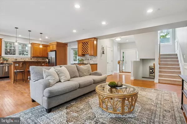 Media, PA 19063,301 W 4TH ST