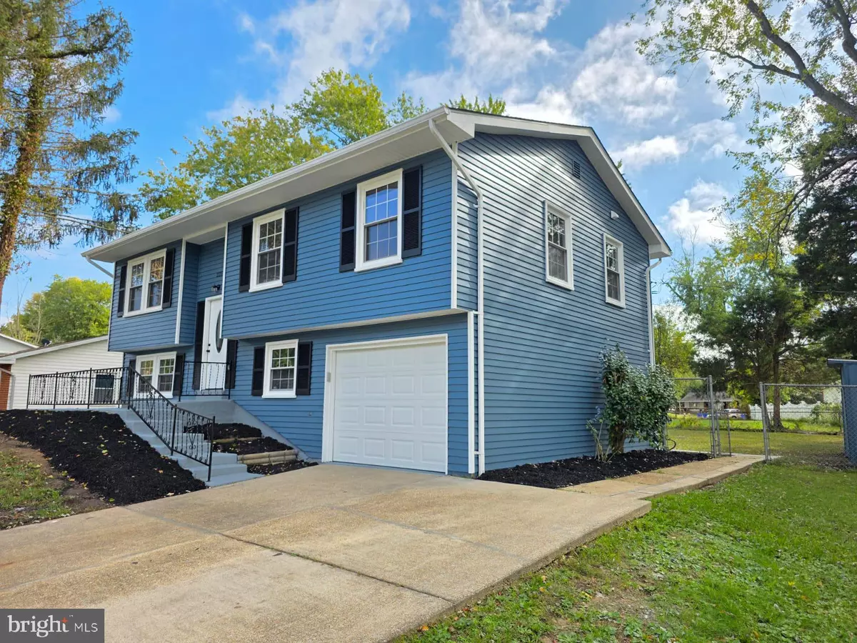 Waldorf, MD 20602,221 BRENT RD