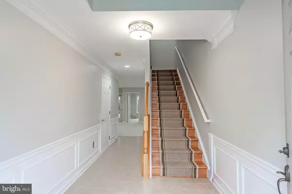 Centreville, VA 20120,5280 JULE STAR DR