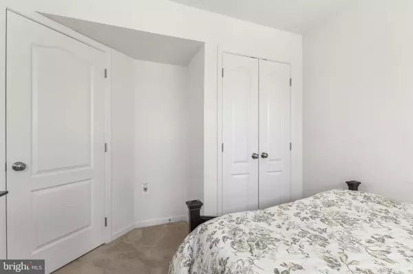 Upper Marlboro, MD 20772,10606 PRESIDENTIAL PKWY