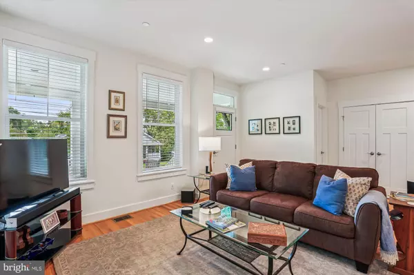 Silver Spring, MD 20910,728 RICHMOND AVE