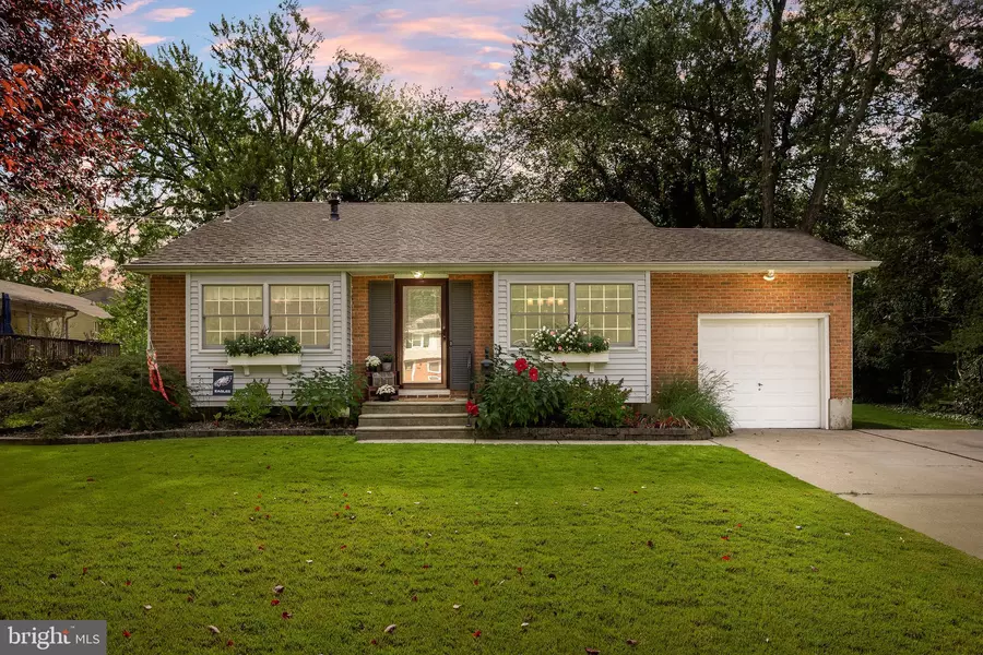 9 PARKWOOD RD, Cherry Hill, NJ 08034