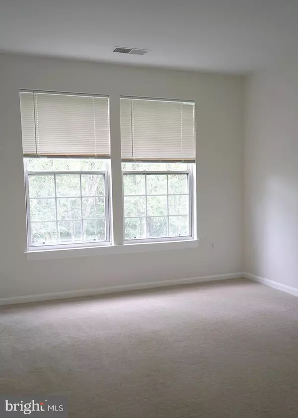 Germantown, MD 20876,12004 AMBER RIDGE CIR #B-303