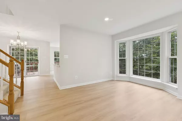 Dumfries, VA 22025,17460 TANGARIRO SQ