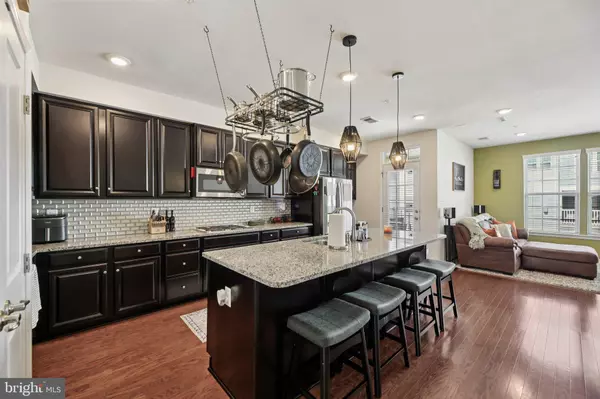 Odenton, MD 21113,8031 ORCHARD GROVE RD