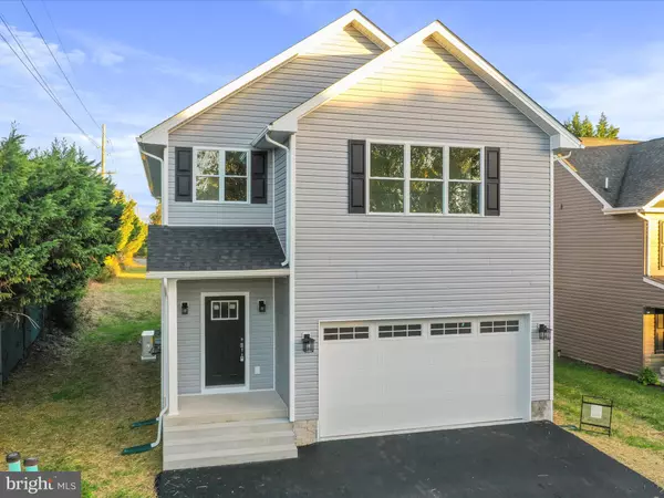 605 N WESTERN AVE, Martinsburg, WV 25404