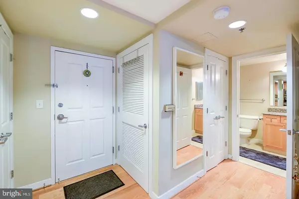 Washington, DC 20001,777 7TH ST NW #1113