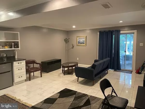 Fairfax, VA 22032,5223 PORTSMOUTH RD