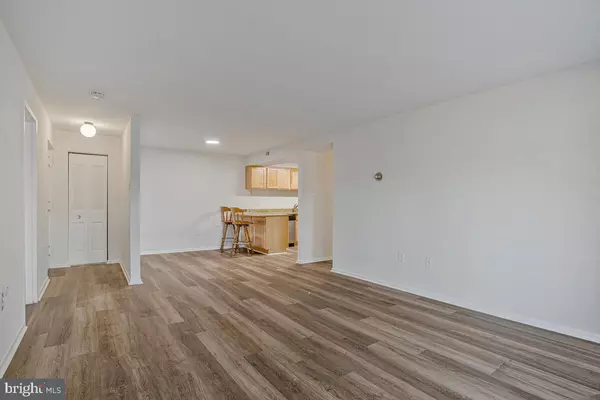 Annapolis, MD 21401,2574 RIVA RD #19A