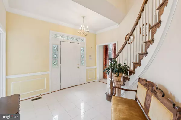 Sterling, VA 20165,20931 LOCK CT