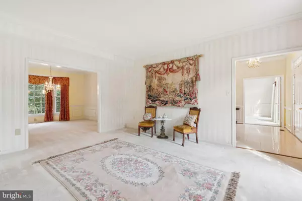 Sterling, VA 20165,20931 LOCK CT