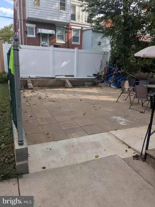 Philadelphia, PA 19120,539 W OLNEY AVE