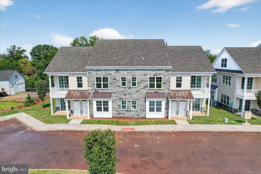 425 ASHA WAY #2, Harleysville, PA 19438