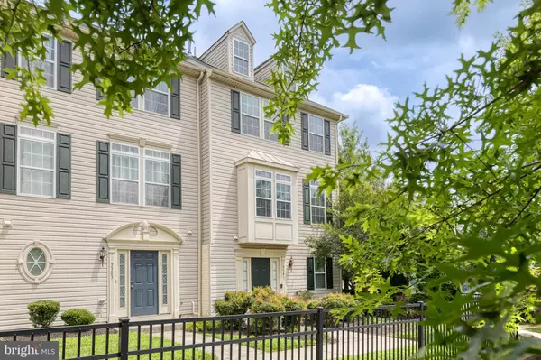 Owings Mills, MD 21117,9301 PARAGON WAY #49