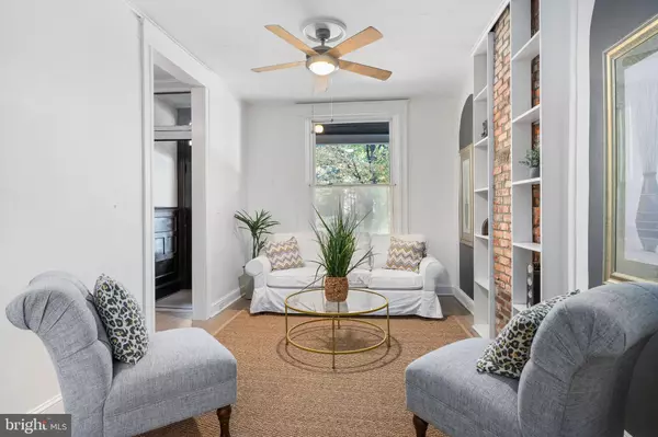 Baltimore, MD 21211,4148 FALLS RD