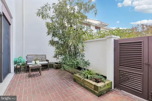 Devon, PA 19333,6 AVIGNON