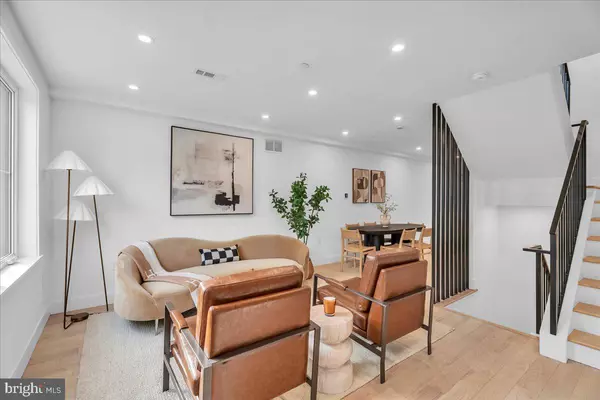 Philadelphia, PA 19123,1146 N GALLOWAY ST