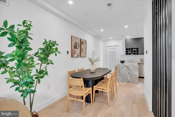 Philadelphia, PA 19123,1146 N GALLOWAY ST