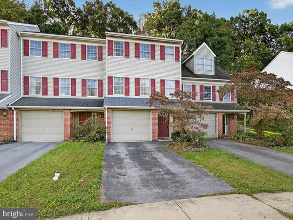 Lititz, PA 17543,427 CROSSWINDS DR