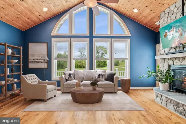 Hillsboro, VA 20132,14607 SUMMIT VIEW LN