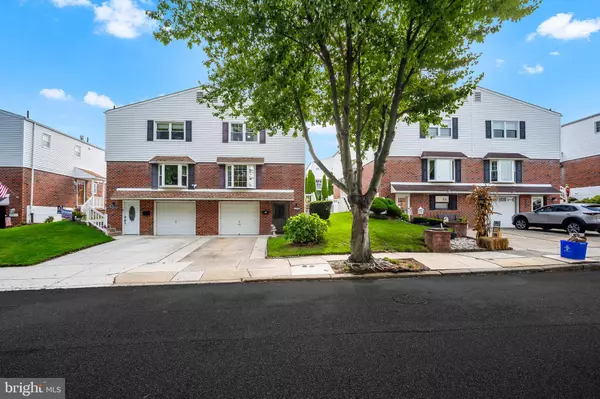 Philadelphia, PA 19116,13049 LINDSAY ST