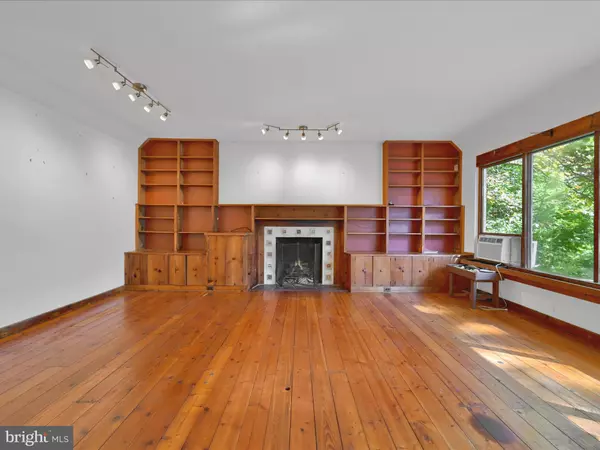 Media, PA 19063,307 MOYLAN AVE