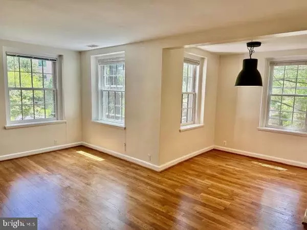 3801 NEWARK NW #C429, Washington, DC 20016