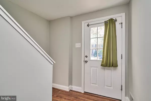 Alexandria, VA 22309,8076 SAINT ANNES CT