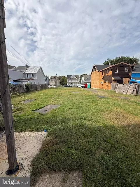 Bristol, PA 19007,637 SPRUCE ST