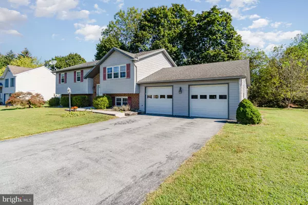 Dillsburg, PA 17019,46 WOODED RUN DR