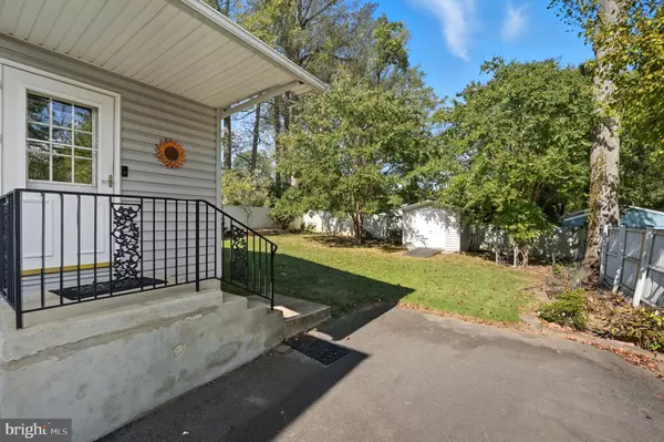 Falls Church, VA 22042,6812 CHESTNUT AVE