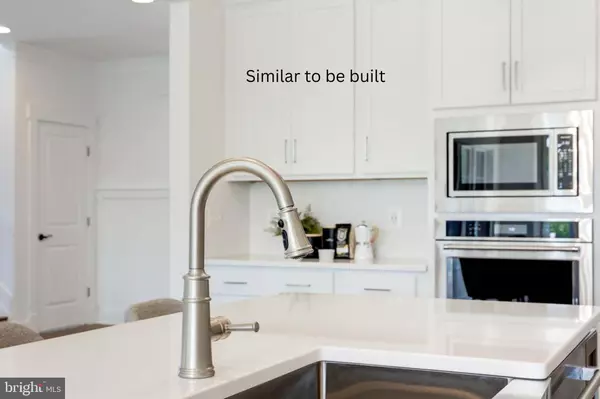 Burke, VA 22015,5835 FITZHUGH ST