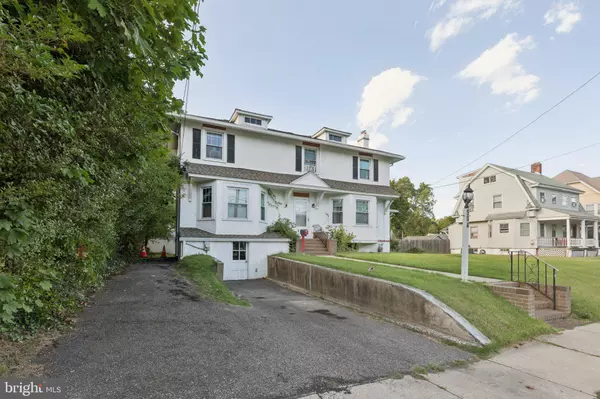 Glenolden, PA 19036,504 S ELMWOOD AVE