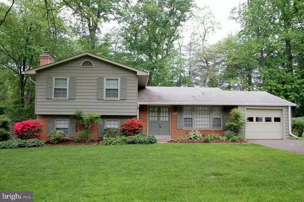 8521 TYSONS CT, Vienna, VA 22182