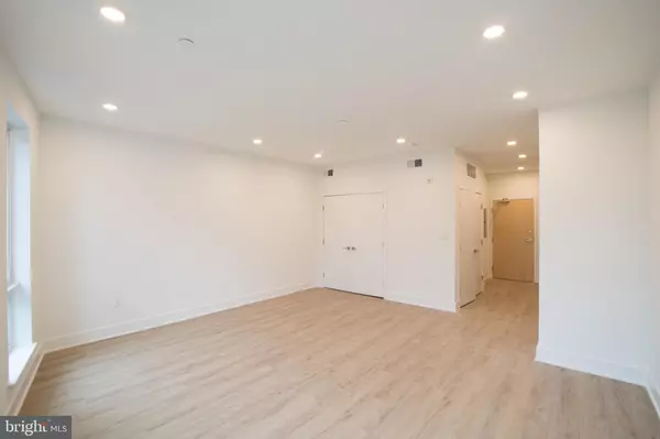 Philadelphia, PA 19125,1325 N LEE ST #UNIT 400