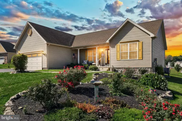 1245 PINNACLE CT, York, PA 17408