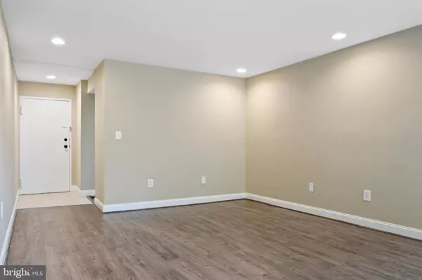 Greenbelt, MD 20770,8487 GREENBELT RD #8487-T-1