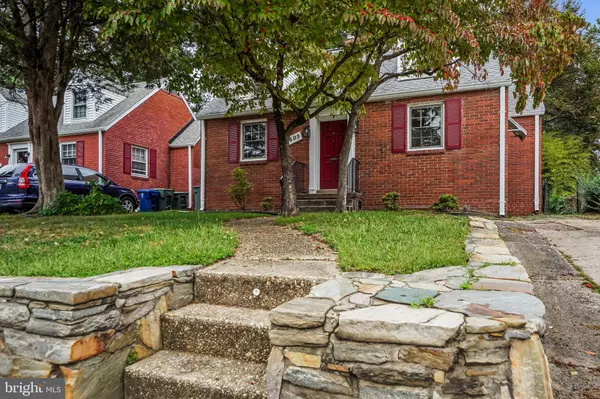 1605 W BRADDOCK RD, Alexandria, VA 22302