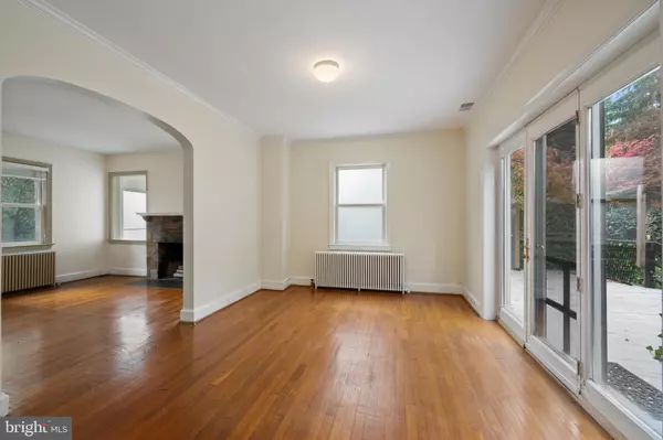 Washington, DC 20015,6318 31ST ST NW