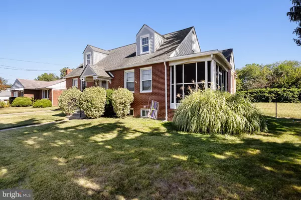 Mount Ephraim, NJ 08059,214 JAMES ST